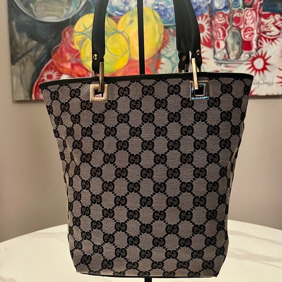 Authentic Gucci Black and Brown GG Canvas Tote with Black Leather Handles - Picture 2 of 16